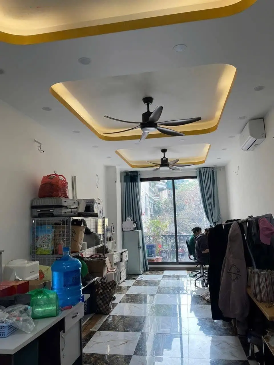 Siêu phẩm - huỳnh thúc kháng - phân lô - vỉa hè - 3 làn ô tô tránh - kinh doanh đỉnh - chỉ 18 tỷ.