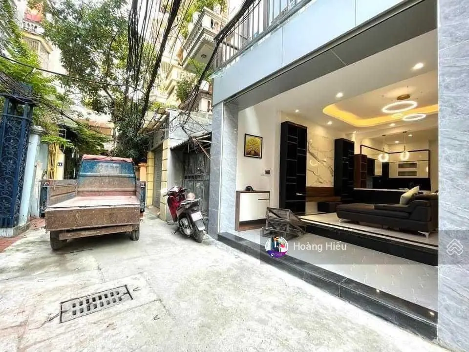 Cực hiếm, nhà mới Thanh Xuân, sát phố, phố kinh doanh, ngõ 3,5m, tặng nội thất mới xịn 46m2