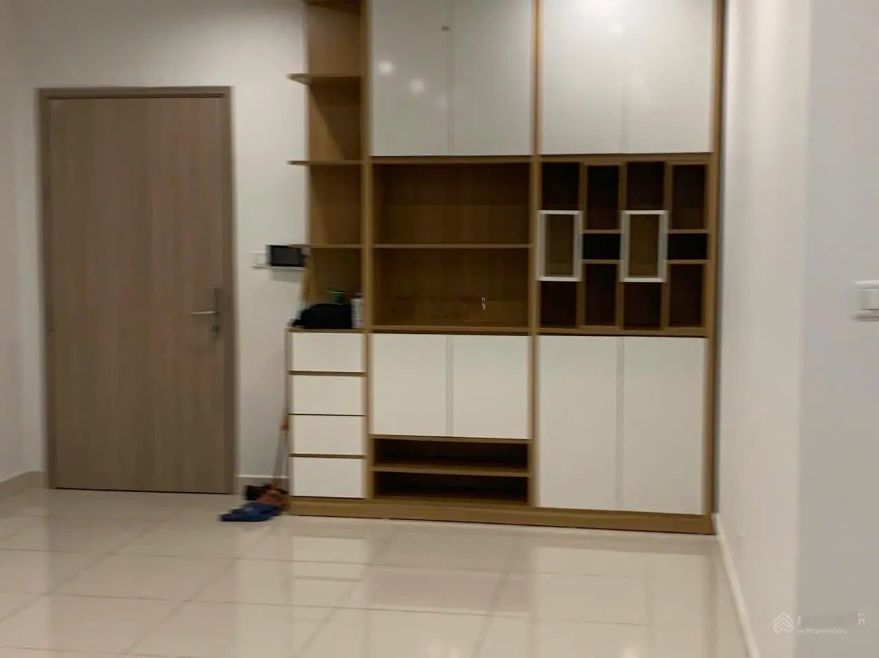 Mình bán căn 3 phòng ngủ - bc đông nam - View bể bơi - 95m2 Toà S3.03 Vinhomes Smart city