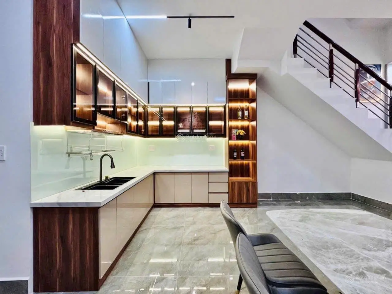 Nhà 3 lầu 63m2 vị trí đẹp hẻm 8m 4PN khu vực xây đồng bộ văn minh đường Phạm Văn Chiêu P8 Gò Vấp