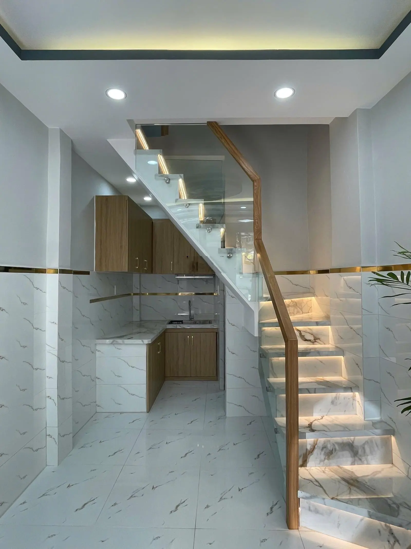 NHÀ BÁN ĐƯỜNG NGUYỄN THƯỢNG HIỀN - BÌNH THẠNH - 4.2M x 9M -36M2 - 2 TẦNG - NHÀ ĐẸP