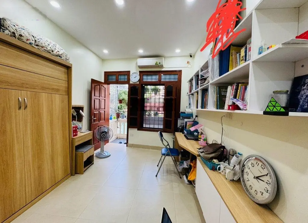Bán nhà 51m2, 4 tầng, mặt ngõ, gần Timescity, kinh doanh đỉnh, giá 14.3 tỷ