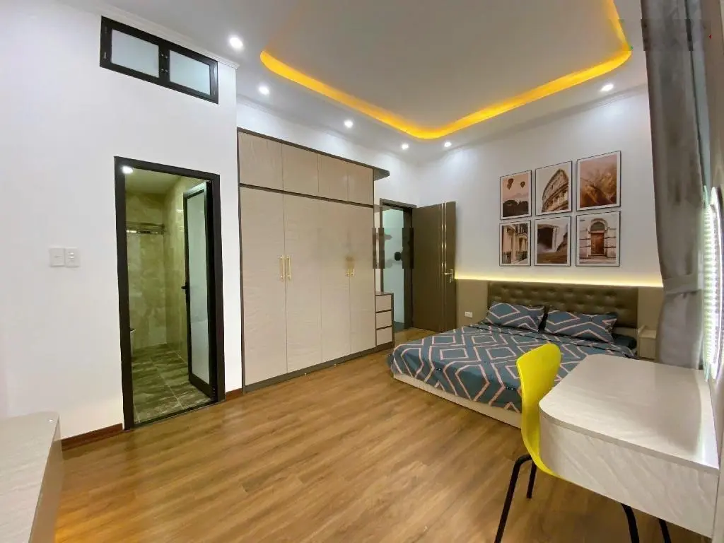 Nhà An Dương, 5 tầng xây mới, đầy đủ nội thất, thiết kế sân vườn, ban công thoáng sáng, tiện nghi
