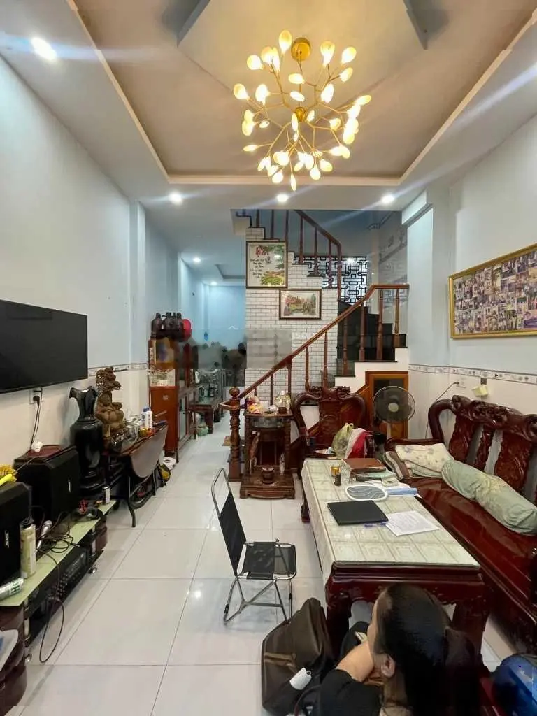 Bán nhà Ngay Lê Văn Quới, 3 Tầng Mới Đẹp, Hẻm xe hơi rộng rãi, 4x11, Sát Ngã 4 Bốn Xã.