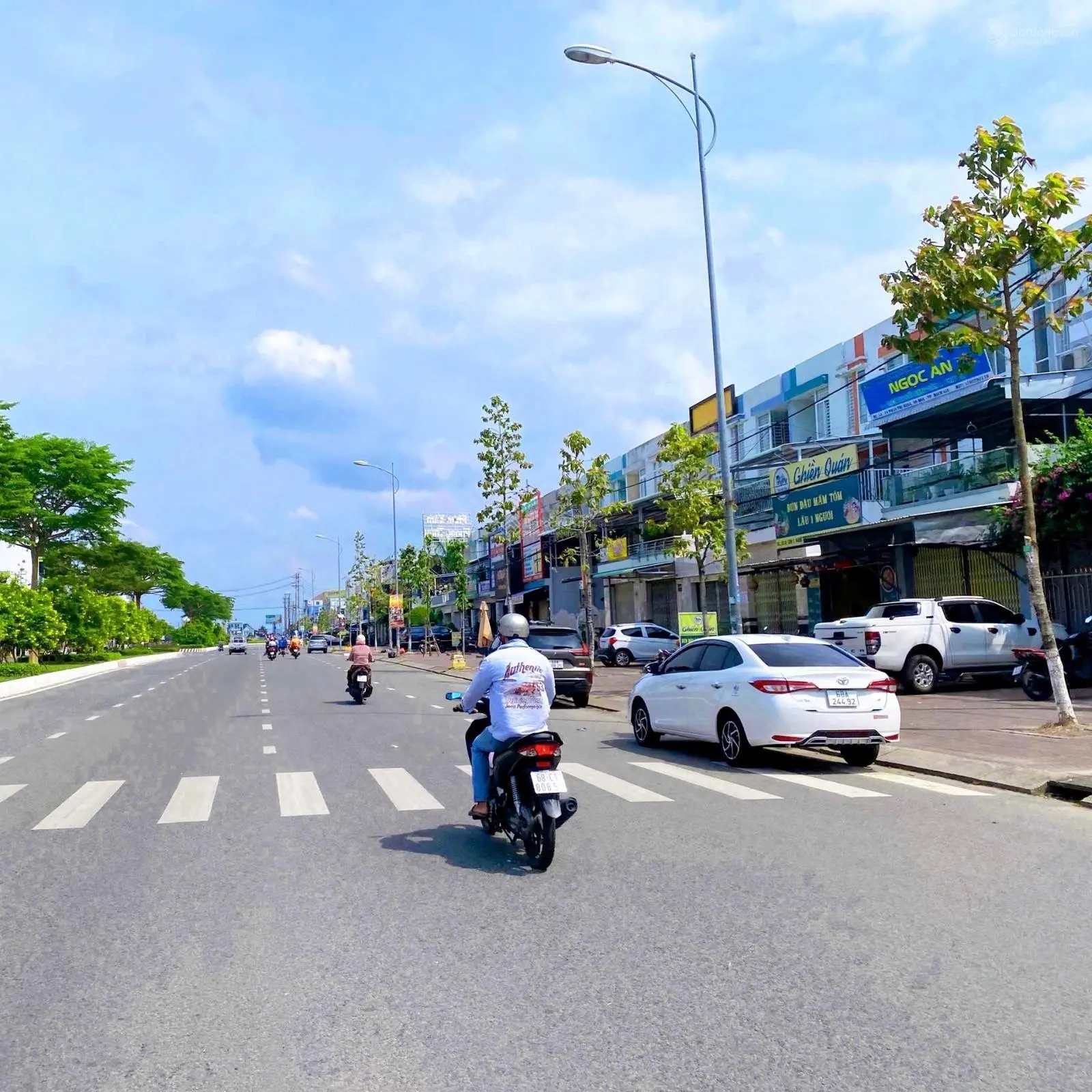 Bán Căn Góc 220m2 Đường Phan Thị Ràng, Vị trí đẹp cho việc Kinh Doanh Tốt, An Hoà, Rạch Giá