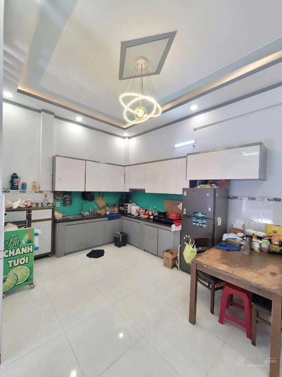 Nhà trệt lầu. 3 phòng ngủ. Gần làng ĐHQG TP. HCM. DT: 75m2. Đường 6m. Giá: 3.95 tỷ TL