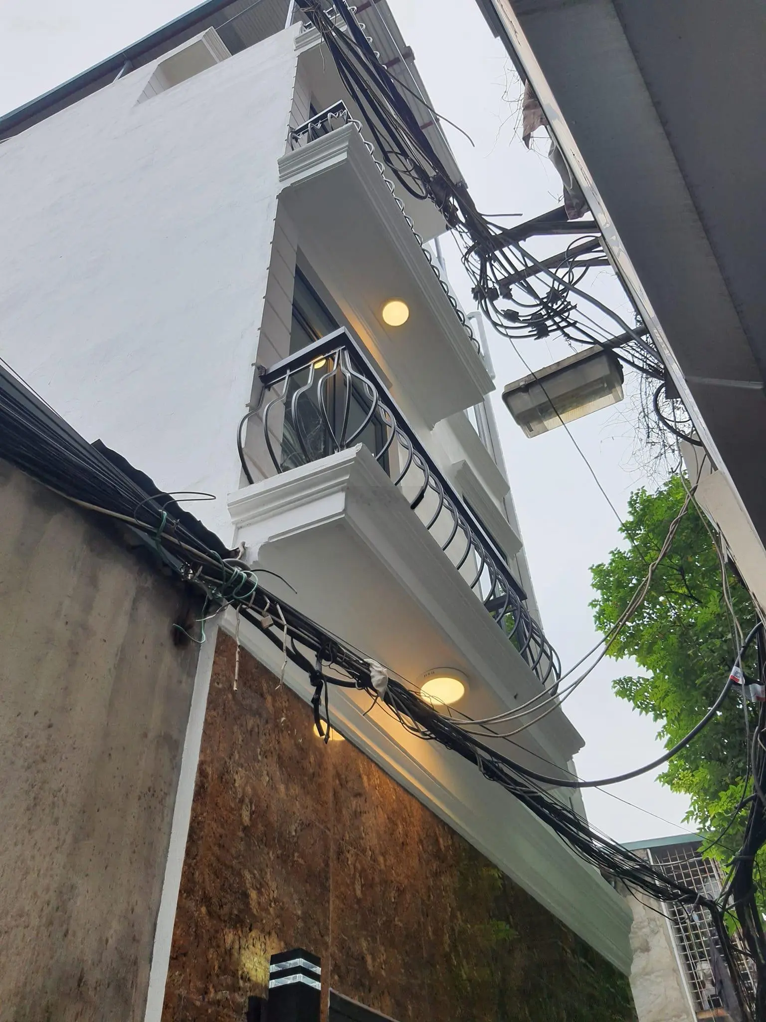 Chỉ 4.55 tỷ sở hữu ngay nhà 4.5 tầng, 3 ngủ tại 467 lĩnh nam, hoàng mai