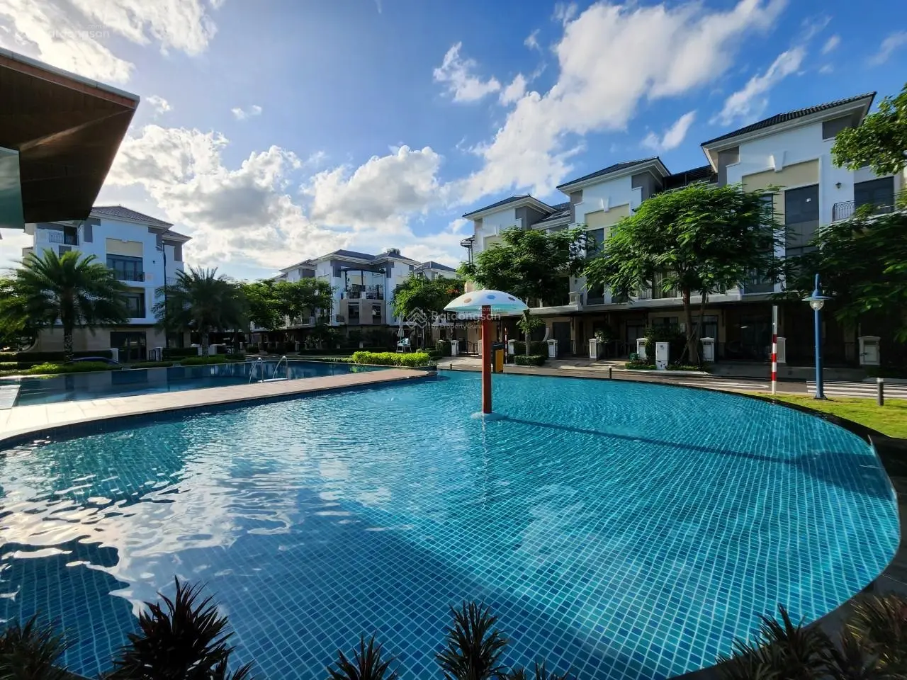 Tân Mùi - Bán căn góc Verosa Park Khang Điền 8x18m biệt thự mini nhà thô 18 Tỷ 0938 955 ***