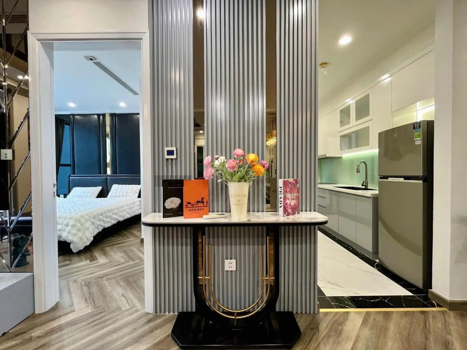 Bán chung cư CT8 The Emerald Đình Thôn 2 ngủ giá 5 tỷ, chung cư mới đẹp, chất lượng chuẩn