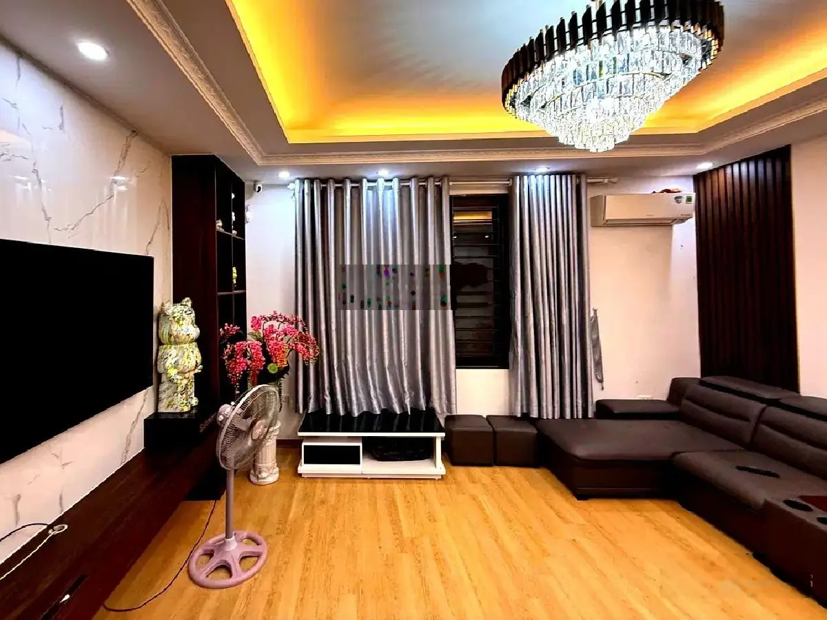 Bán nhà đẹp Phan Kế Bính, chủ tự xây, gần phố, 37m2x5 tầng, full nội thất. 6.8 tỷ