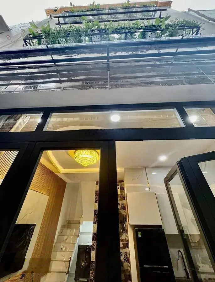 Bán nhà mới đẹp full nội thất 4,5 ty 3tang ngang 4,5m ttq3 p12 , lê văn sỹ hẻm 3m