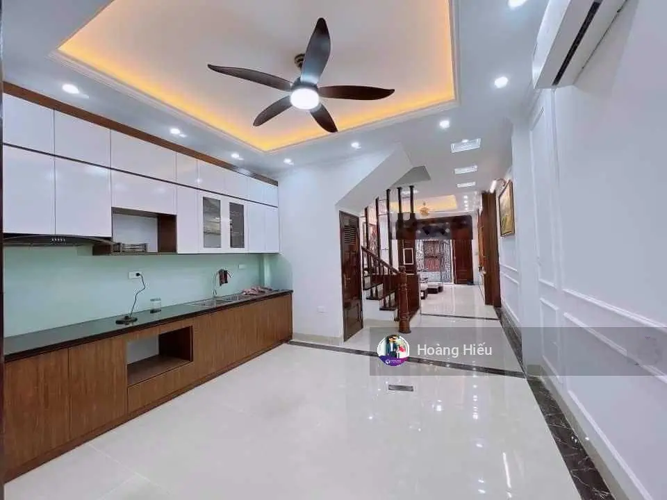 Tin thật 100%, nhà siêu mới đẹp, ngõ to, gần phố, 2 mặt thoáng, tặng full nội thất mới 46m2 x 5T