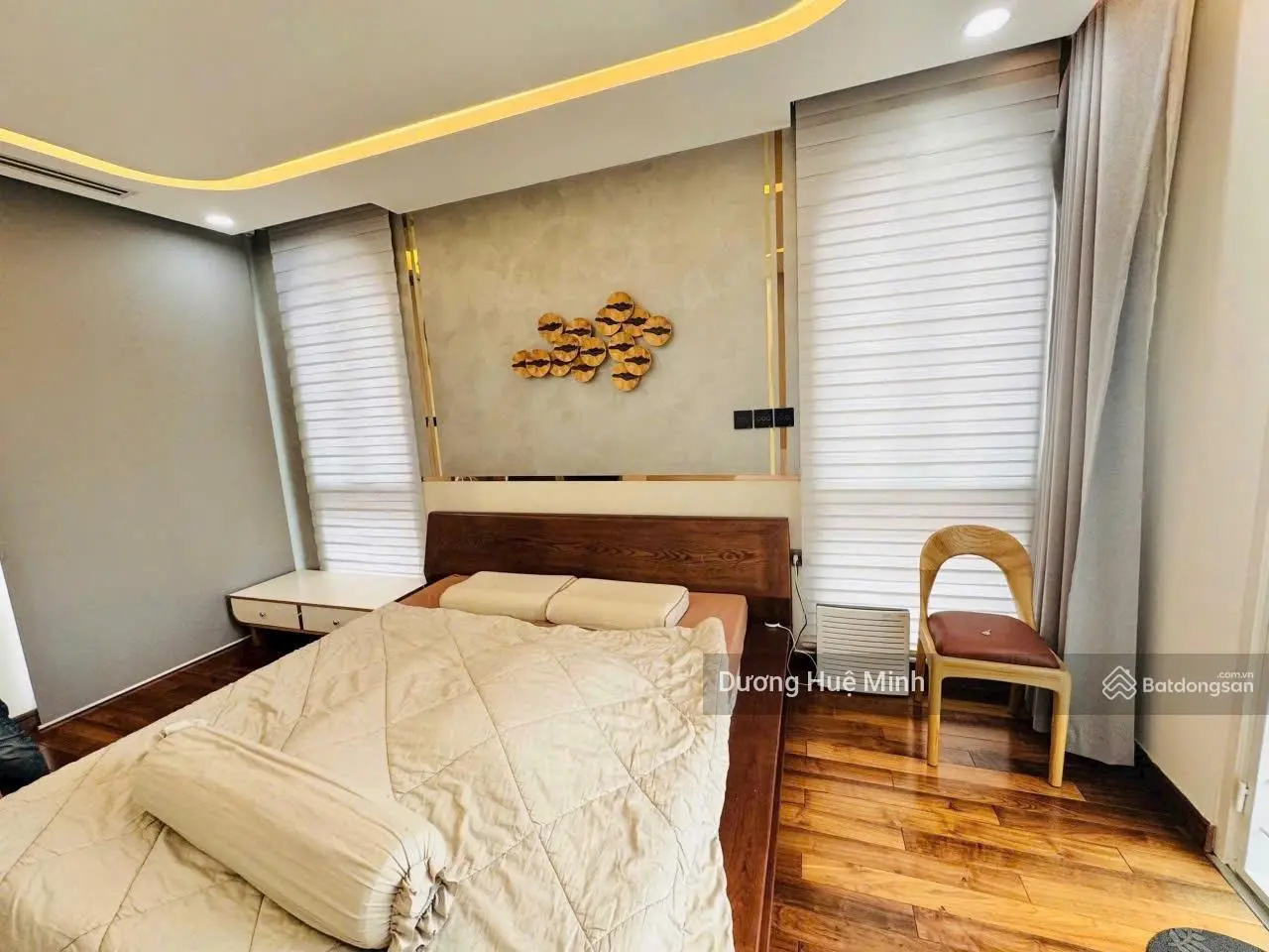 Bán biệt thự mặt tiền đường P. Linh Chiểu đối diện VinCom Thủ Đức, hoàn công đủ, nội thất cao cấp