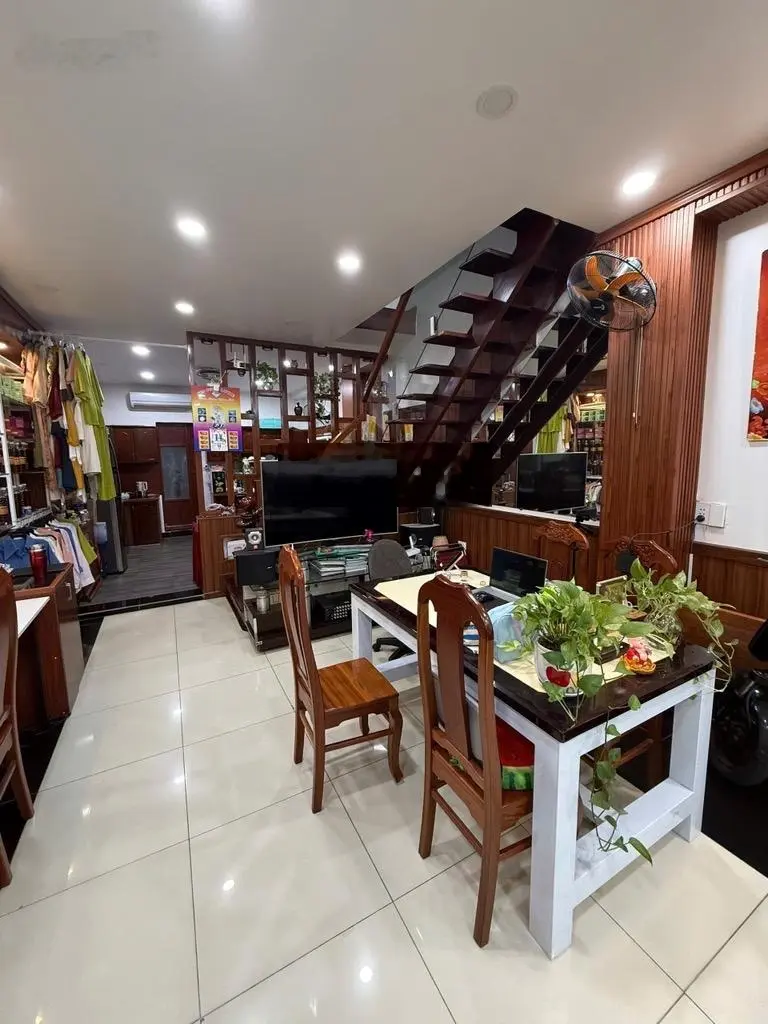 Bán nhà mặt tiền kinh doanh, HXT tránh thông, Trường Chinh, Quận 12, 5 tầng, nhỉnh 7 tỷ