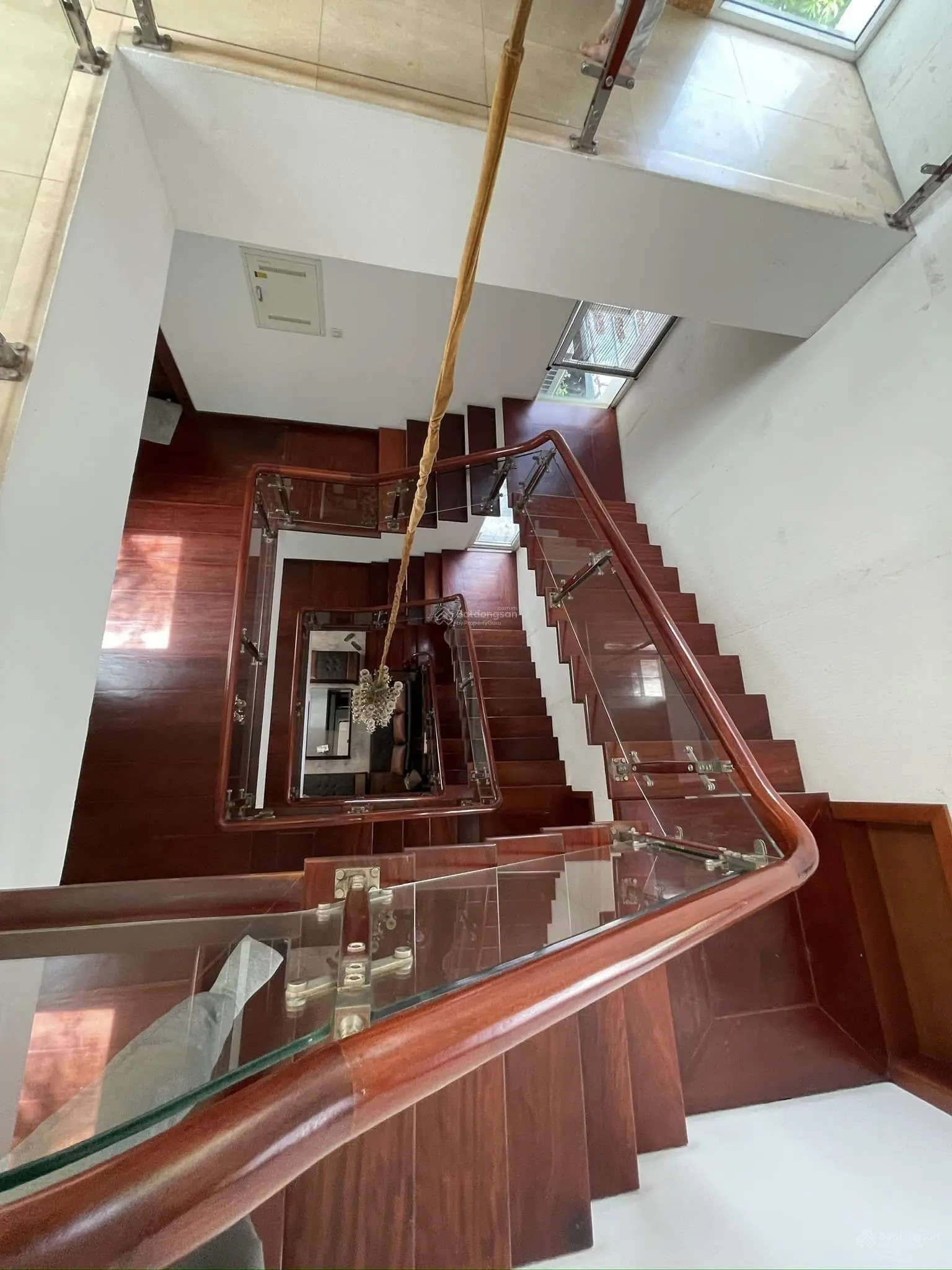 Bán Biệt Thự VIP Bán Đảo Linh Đàm.ÔTÔ,Văn phòng,Kinh doanh,thang máy.DT 251m²-nhỉnh 70 tỷ