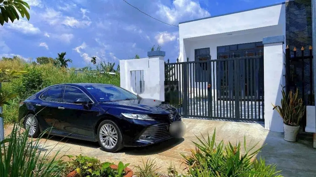 Nhà mới 100% thuộc phú hưng full nội thất