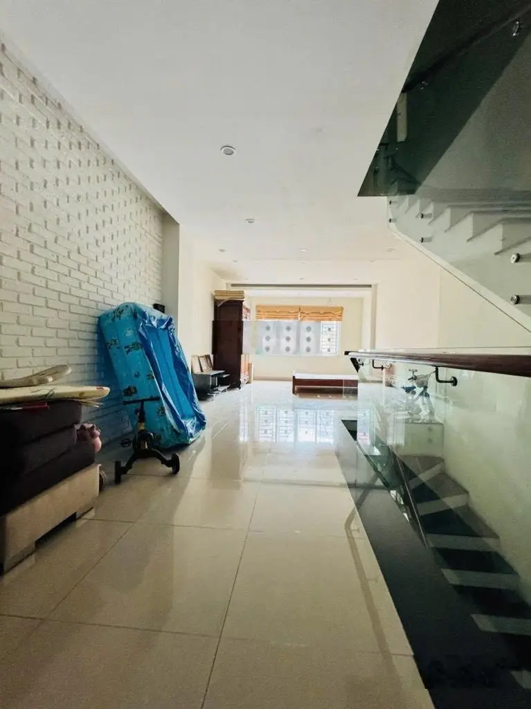 Bán nhà ngõ âu cơ, ô tô vào nhà 105m2 x 5t, mt4.1 nhỉnh 15 tỏi