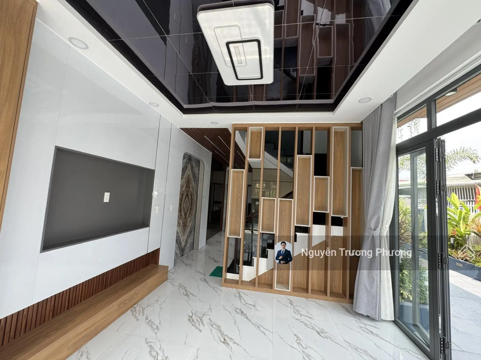 (18x8m)142m2 nhà căn góc 2mặt tiền 1 trệt 1lầu full thổ cư xây mới 100% thiết kế biệt thự vườn 2025