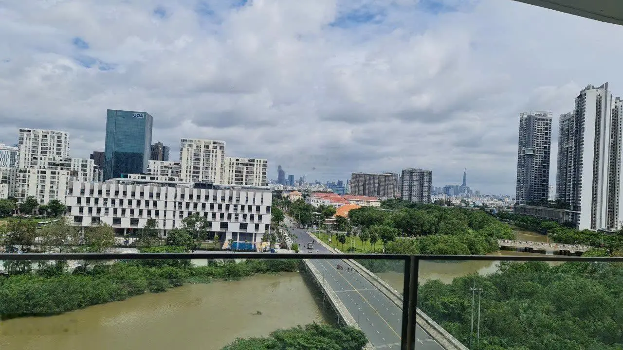 Bán ngay căn góc 3PN, 127m2, view trực diện sông, view thoáng đẹp, ô xe hơi tầng hầm.Giá tốt all in