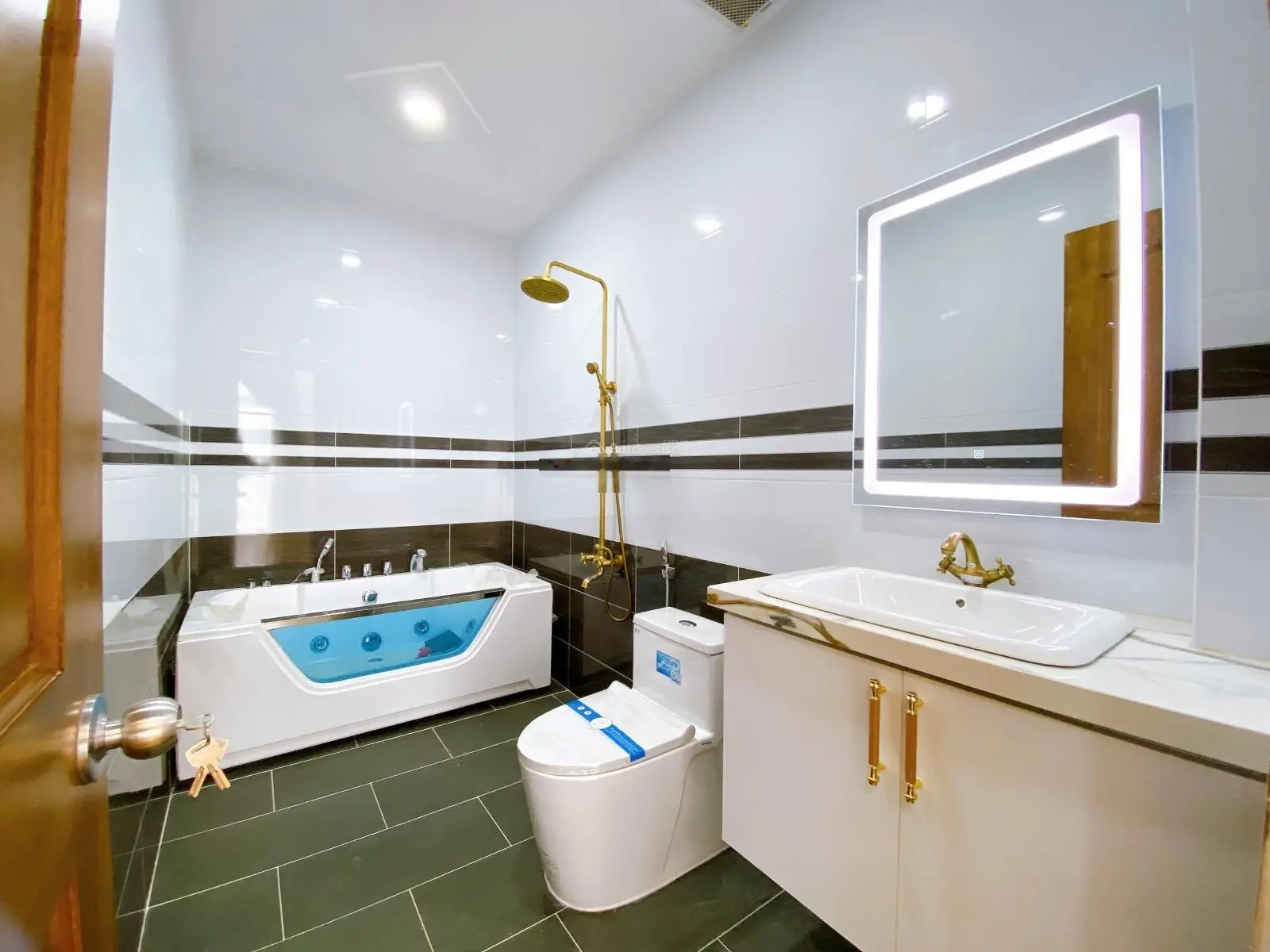 Bán NR tại Đào Tông Nguyên, Nhà Bè, 10,5 tỷ, 112m2, view đẹp, nhiều tiện ích