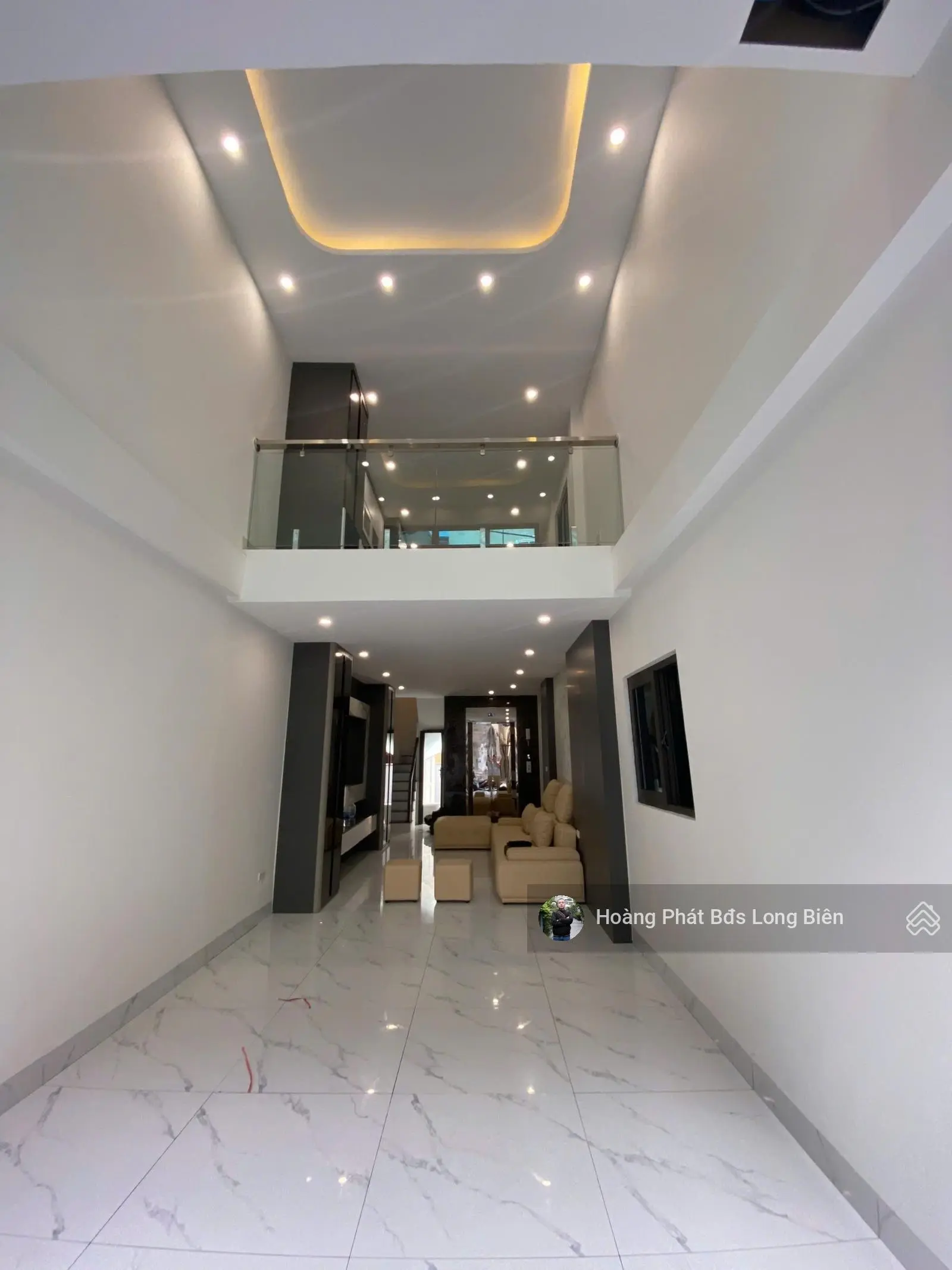 Bán nhà Vũ Xuân Thiều - Sài Đồng - ngõ thông - full nội thất. 45m2 x 6T. LH 0965858116
