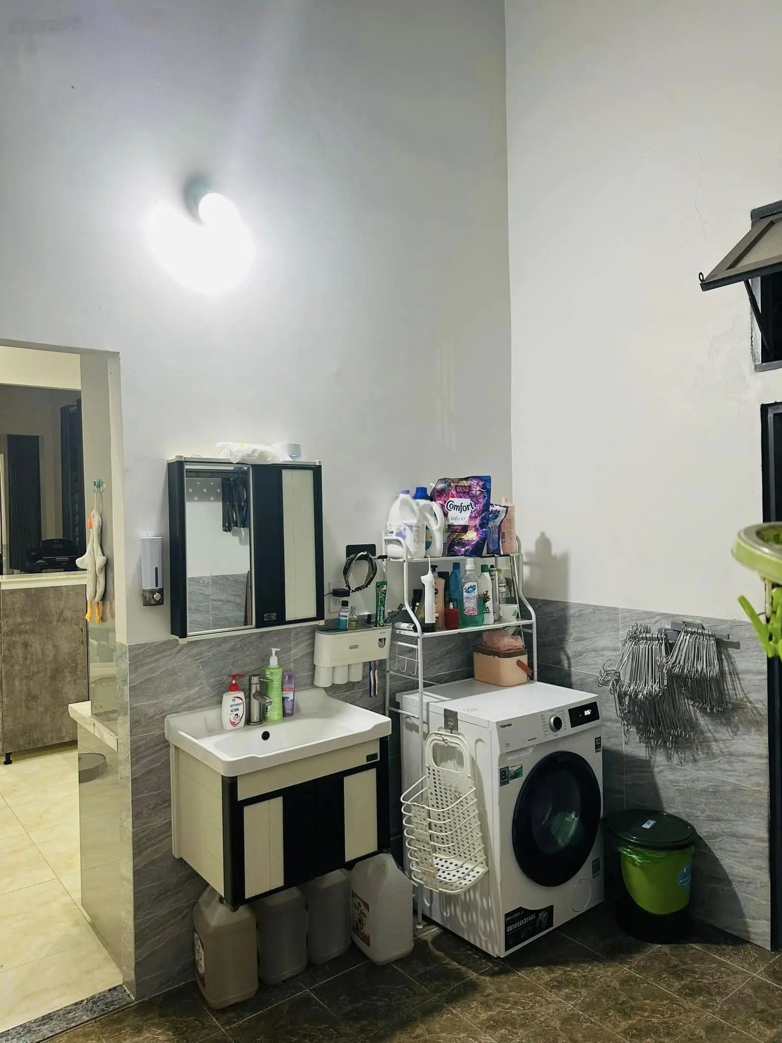 Nhà đẹp chính chủ nằm ngay phường An Lạc , giá ngộp cần sang gấp, 70m2, SHR, sang tên ngay
