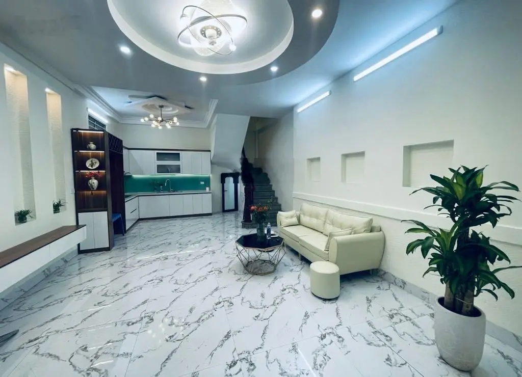 Bán nhà Hoàng Mai, 43m2 - 6,49 tỷ, lô góc siêu thoáng, tặng full nội thất, 4 tầng đầy đủ công năng