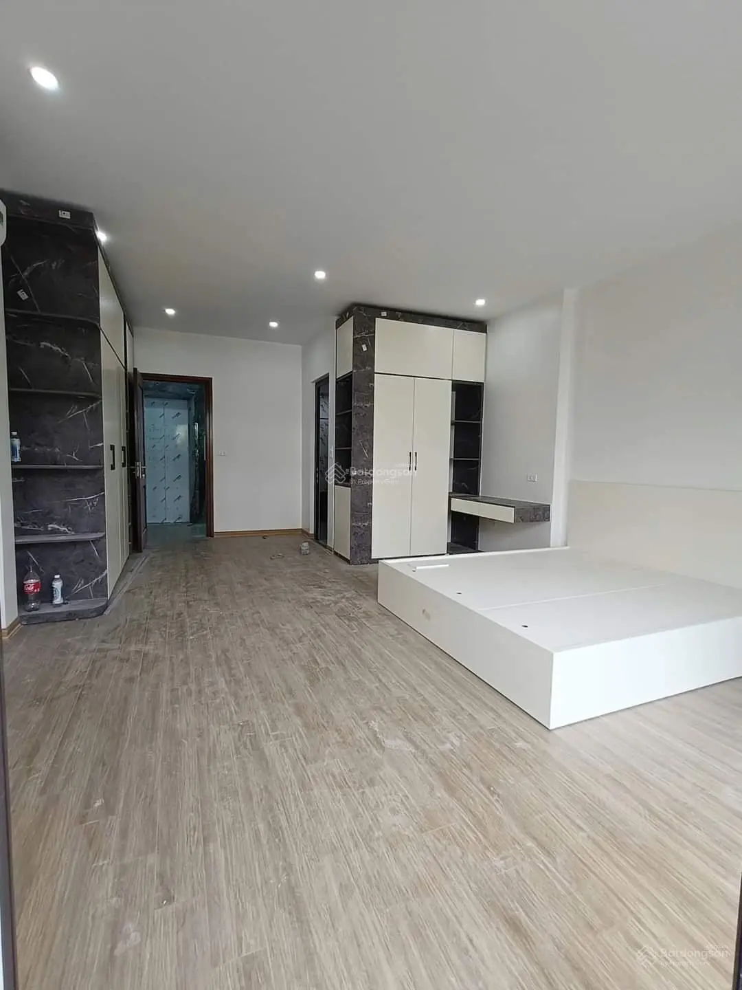 Trên 7 tỷ có nhà thang máy, Thanh Xuân, mặt ngõ 4m, kinh doanh tốt ngõ nông thông, 100m ra mặt phố