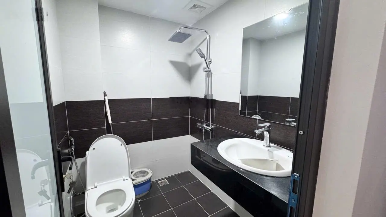 Bán nhà Đức Diễn - Bắc Từ Liêm 5 tầng sát đường ô tô kd dòng tiền tốt giá 4 tỷ 750tr