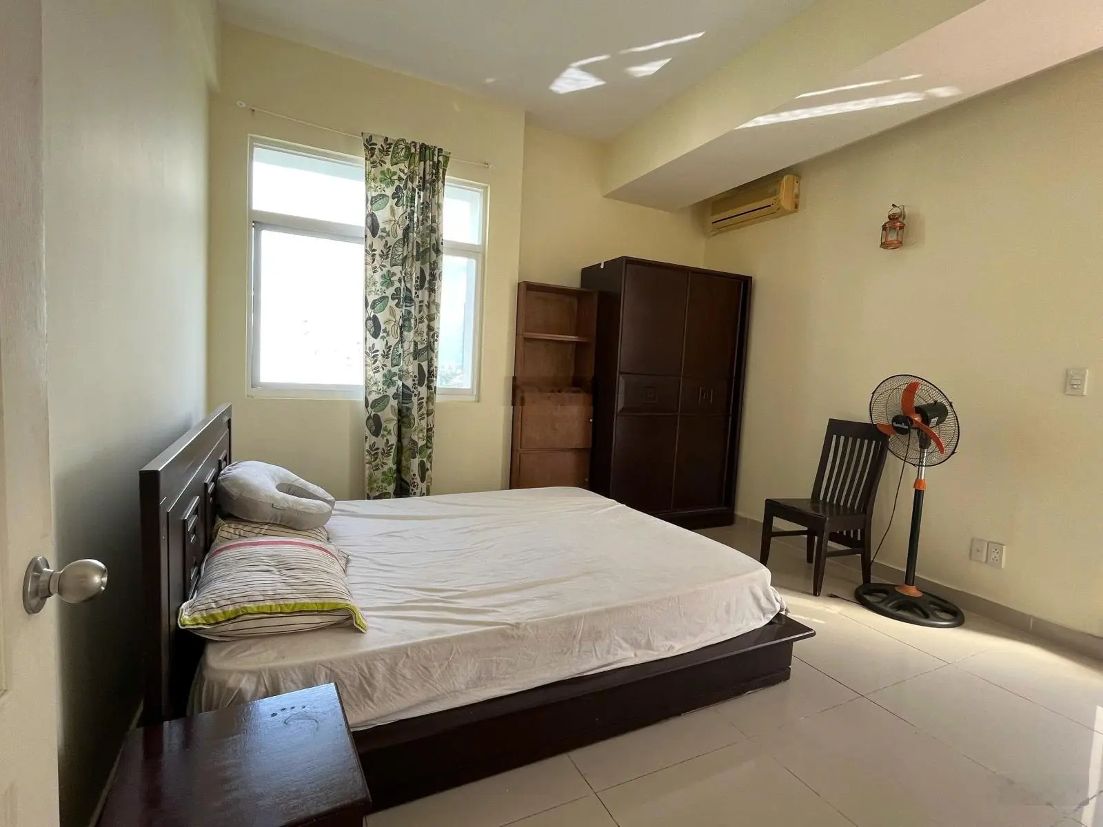 Bán căn hộ sân vườn Phú Mỹ Hưng, đối diện công viên 45.000m2