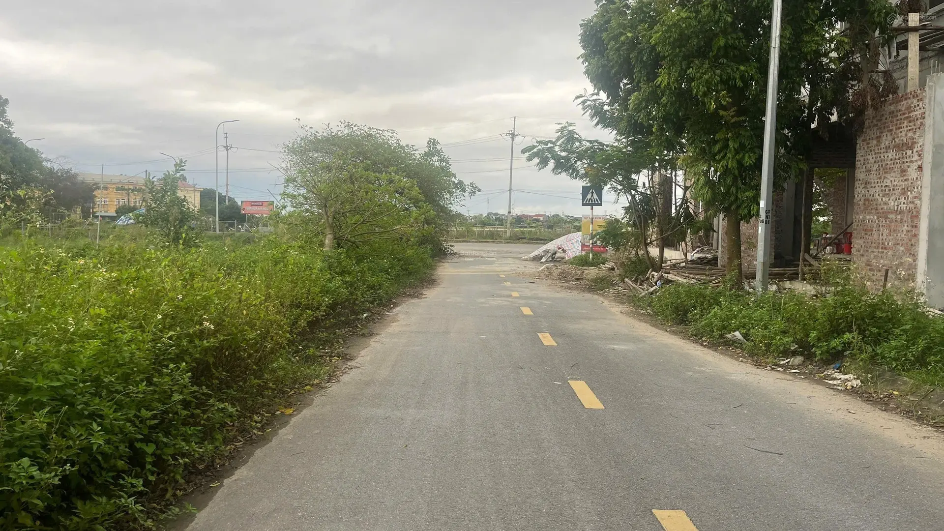 Chính chủ gửi bán lô đất sẵn nhà xưởng, sát đường đôi Ngô Miễn và đường Vành Đai 4 - Mê Linh - HN