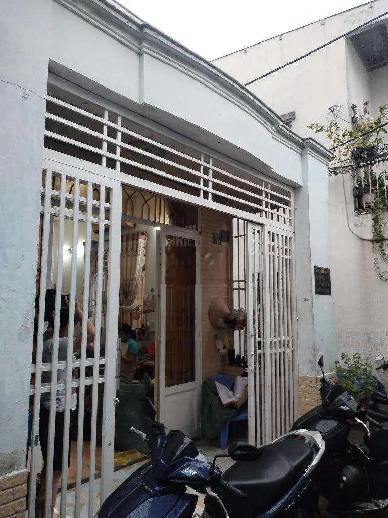 BÁN ĐẤT TẶNG NHÀ CHO NGƯỜI THIỆN CHÍ MUA Ở