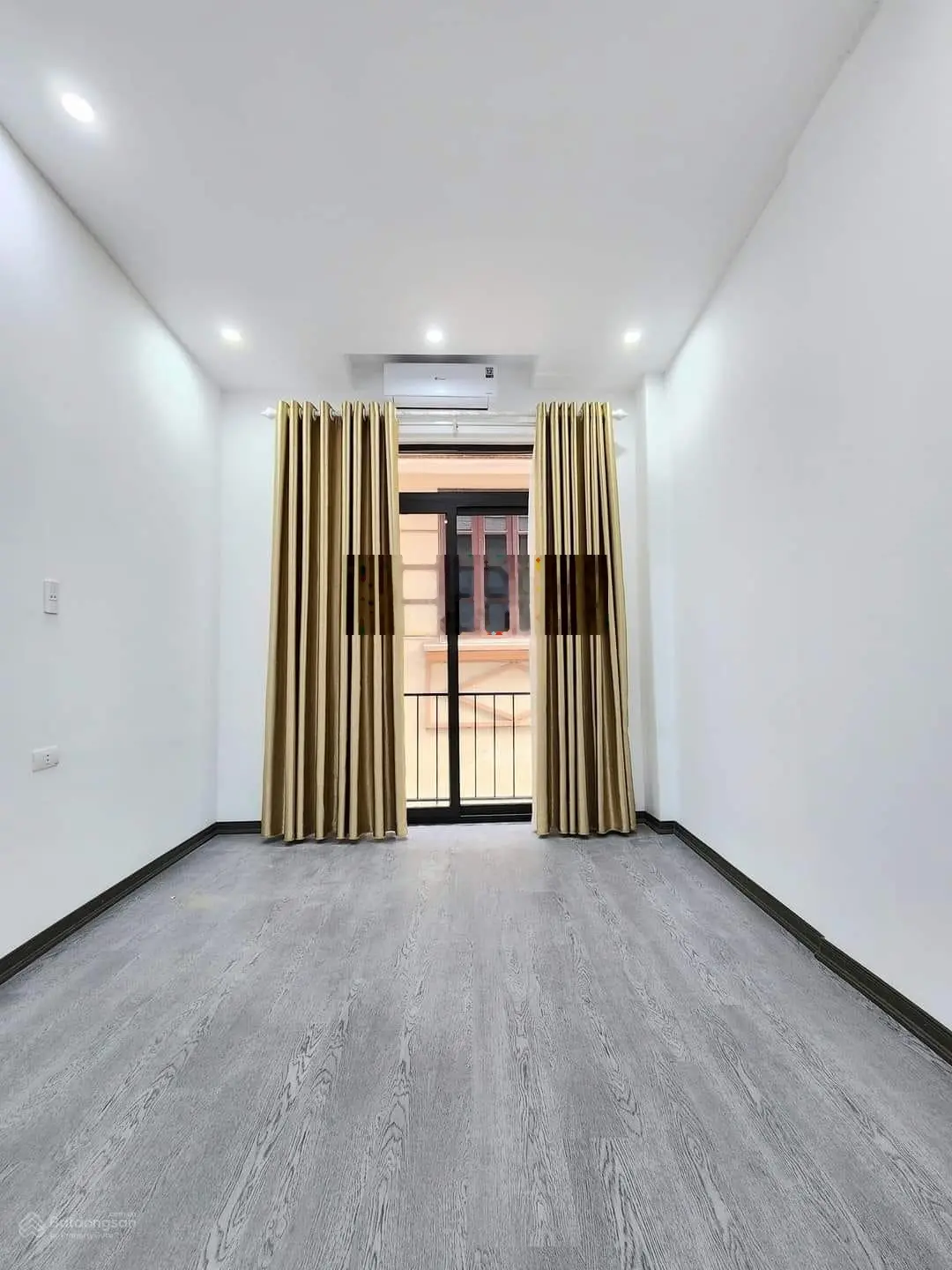 Bán nhà phân lô, ô tô đỗ cửa 50m2*4T giá 10.8 tỷ Vương Thừa Vũ, Thanh Xuân
