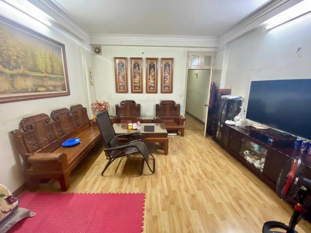 Bán nhà dân xây ở Tứ Liên, quận Tây Hồ, Hà Nội. Có gara ô tô