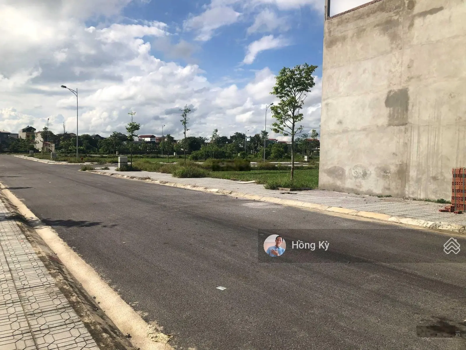Chính chủ cần bán gấp lô LK 110m2, MB 1851 Đông Cương, full sổ đỏ, không phải xây