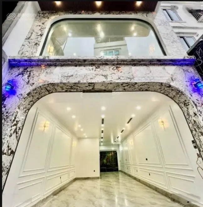 Bán nhà Ngọc Thuỵ, ô tô tránh, kinh doanh, thang máy, DT 75m2 x 5 tầng, MT 5m. Giá chỉ 18,5 tỷ