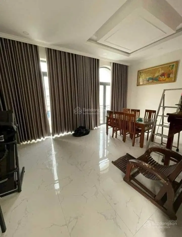 Nhà 1 Lầu Sân Vườn 10x24m, mặt tiền đường Nhựa Xuân Thới Thượng 30, gần Chợ Đại Hải