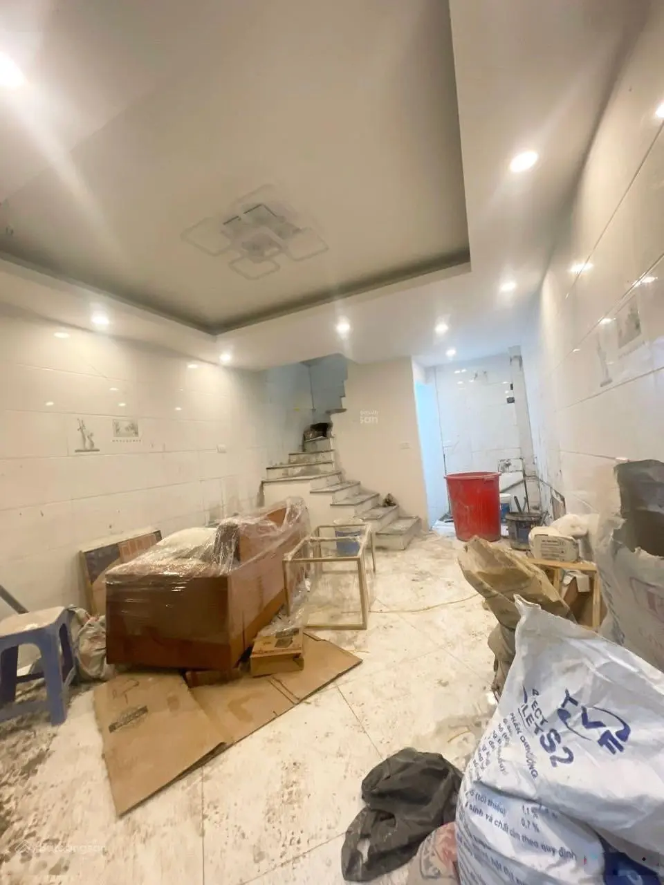 Bán nhà Tân Mai quận Hoàng Mai 2.58 TỷVị trí siêu đẹp ô tô đỗ cổng, giao thông thuận tiện đi lại.