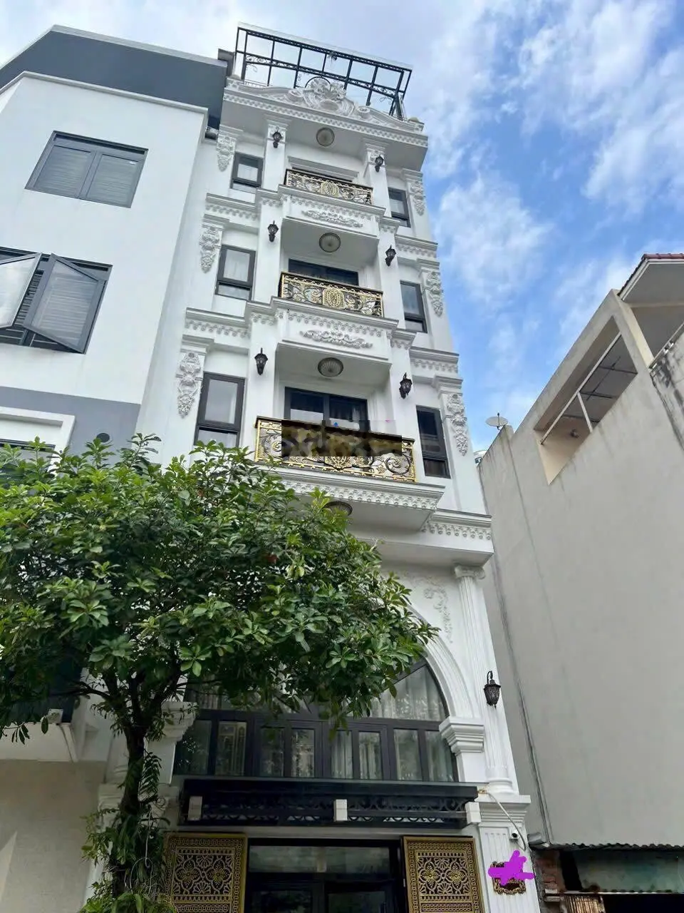 Bán nhà 7 tầng, thang máy, mt4m, diện tích 40m2, ô tô tránh, vìa hè, TĐC Giang Biên, 12.5 tỷ