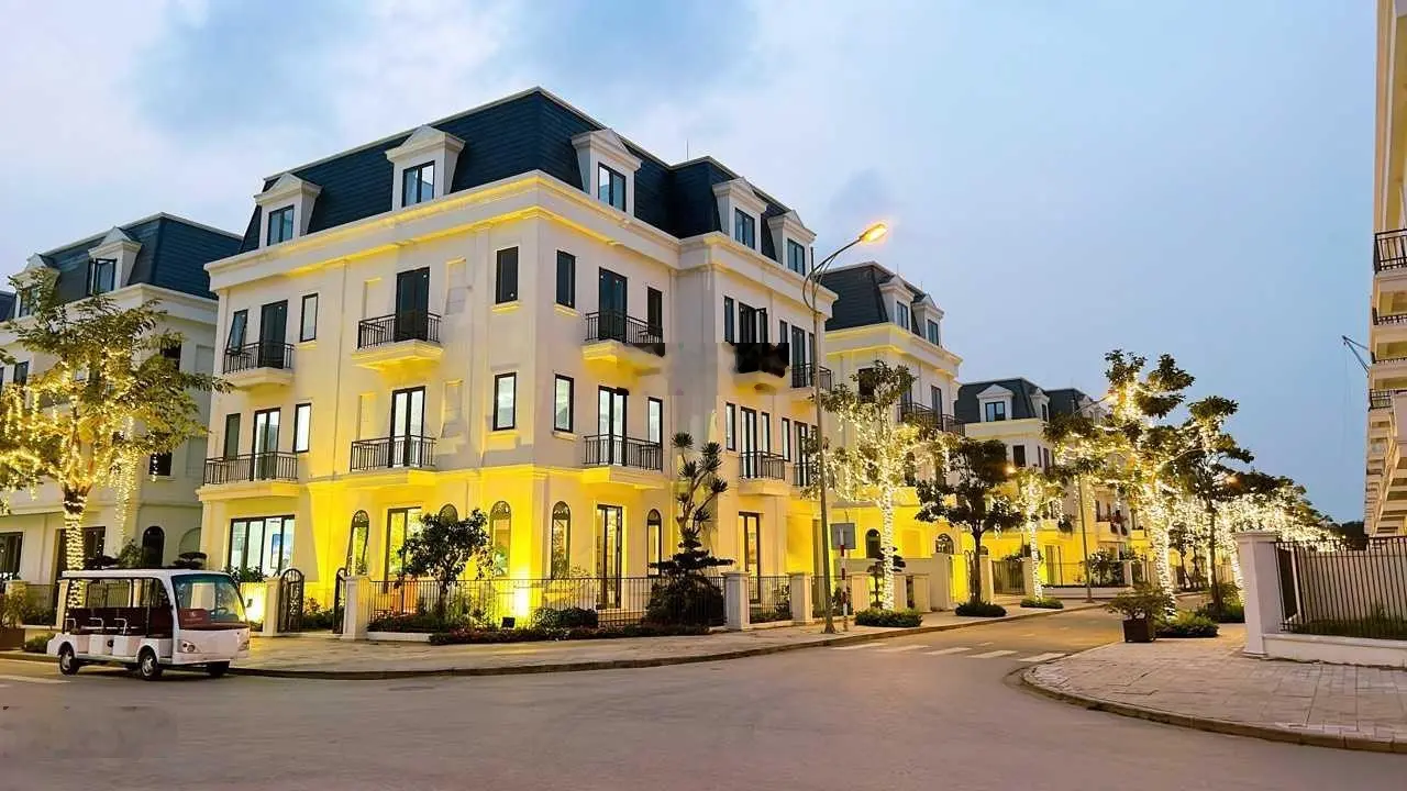 Biệt thự nhà vườn duy nhất tại trung tâm Quận Hà Đông, sổ đỏ cầm tay. LH: 0919 561 ***