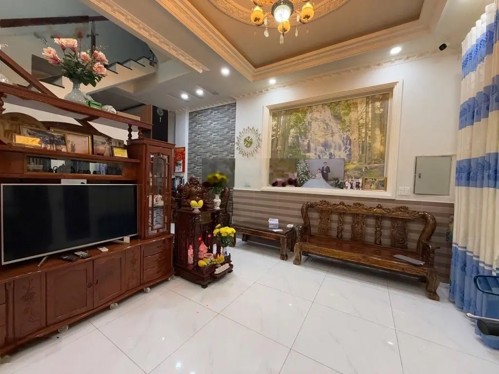 Lý Phục Man Cần Bán Gấp Căn Nhà 4 Tầng 5*13.2 Nhỉn 11 tỉ