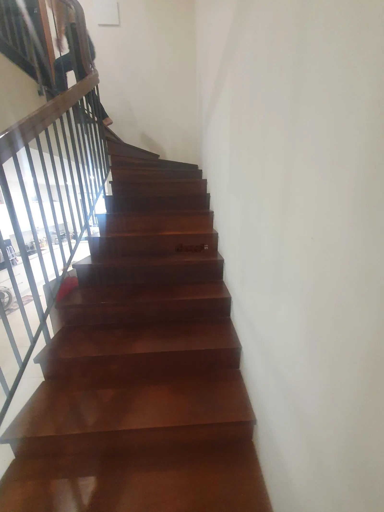Bán nhà 40m2 x 6 tầng thang máy mặt ngõ phố Ngọc Khánh , Ba Đình , vỉa hè đường rộng , kinh doanh.