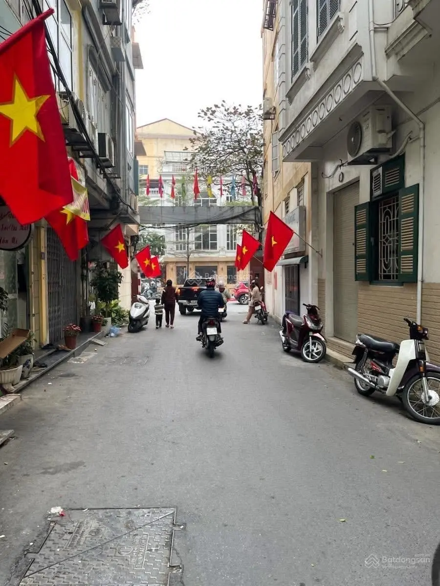 Bán nhà ngõ 278 -Tôn Đức Thắng -Đống Đa -mặt ngõ ô tô tránh -:DT 31m2 x6 tầng MT 4.1m giá 12.5 tỷ