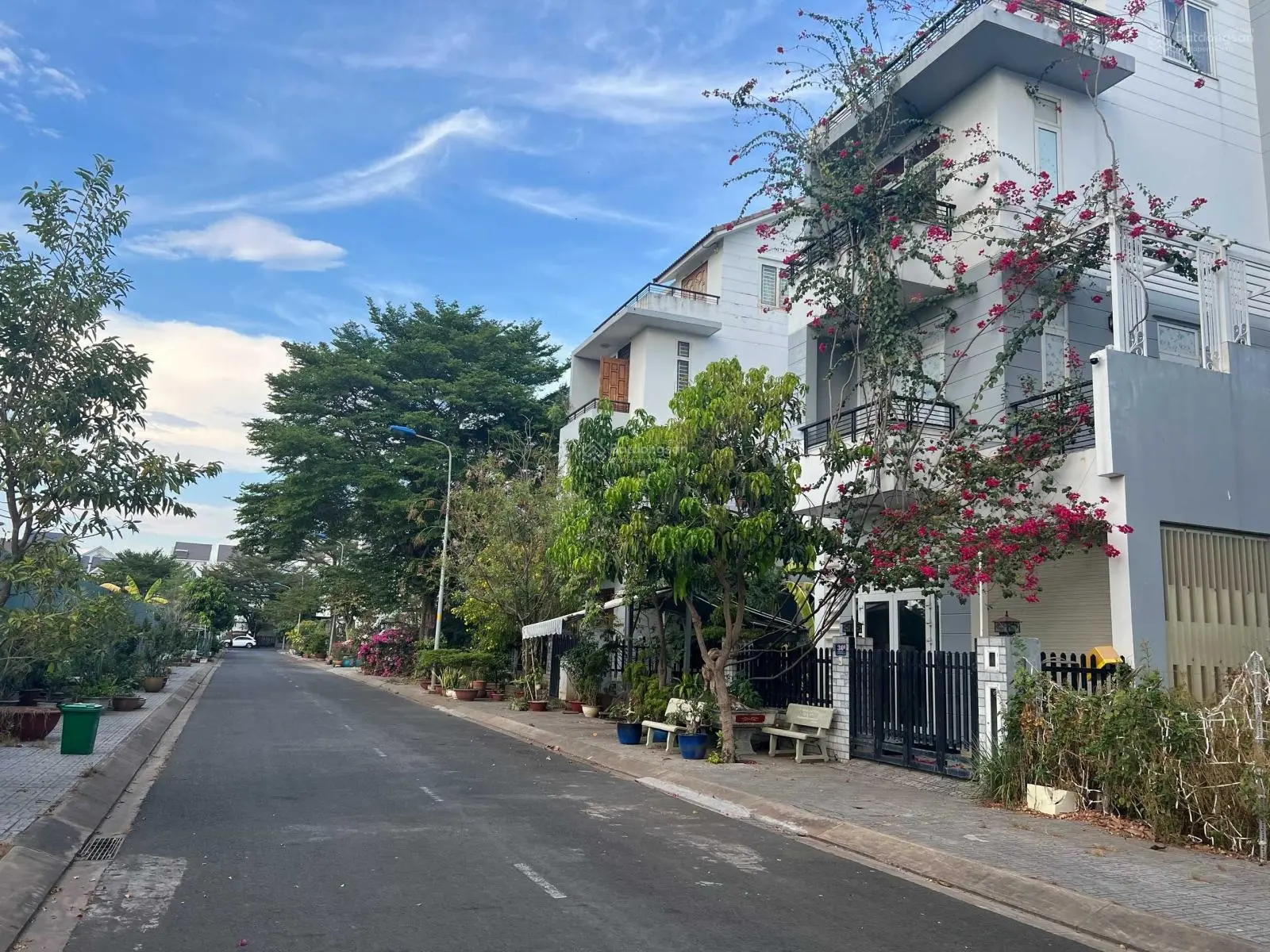 Chính chủ gửi lô đất nền ngang 7m x19 KDC Gia Hoà Phước Long B, Q9