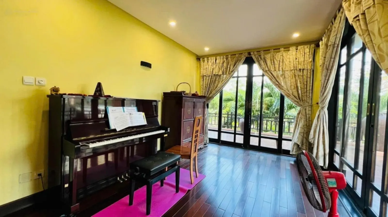 Bán biệt thự vip 5 sao đường Mỹ Khê 4, cách biển vài bước chân, DT 450m, ngang 15m - giá 48 tỷ 5 TL