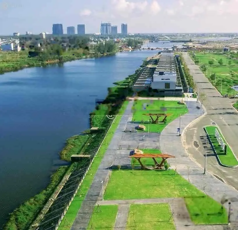 Bán Biệt thự lô góc 800m2- đối diện trường quốc tế Singapore- Ven sông Cổ Cò. Hồ bơi
