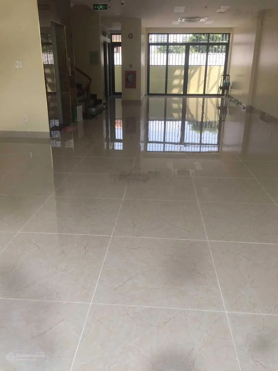 Bán nhà mặt tiền đường Hoàng Dư Khương, p12, Q10 hợp đồng thuê 170 triệu tháng giá: 55 tỷ TL