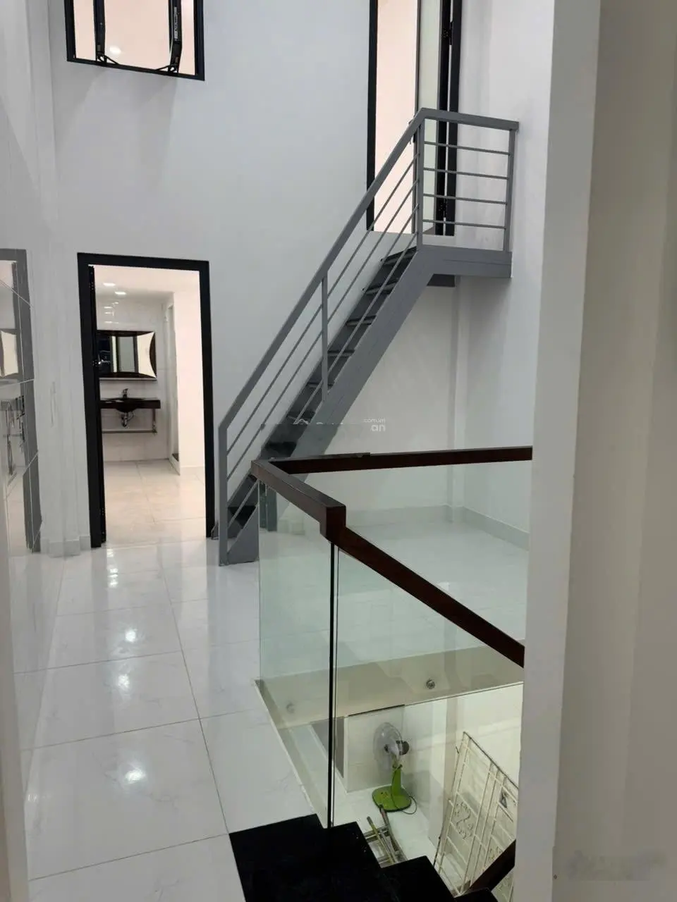 Bán nhà đẹp ở ngay 45m2, 2 tầng đường Trần Văn Quang Quận Tân Bình giá chỉ hơn 4 tỷ