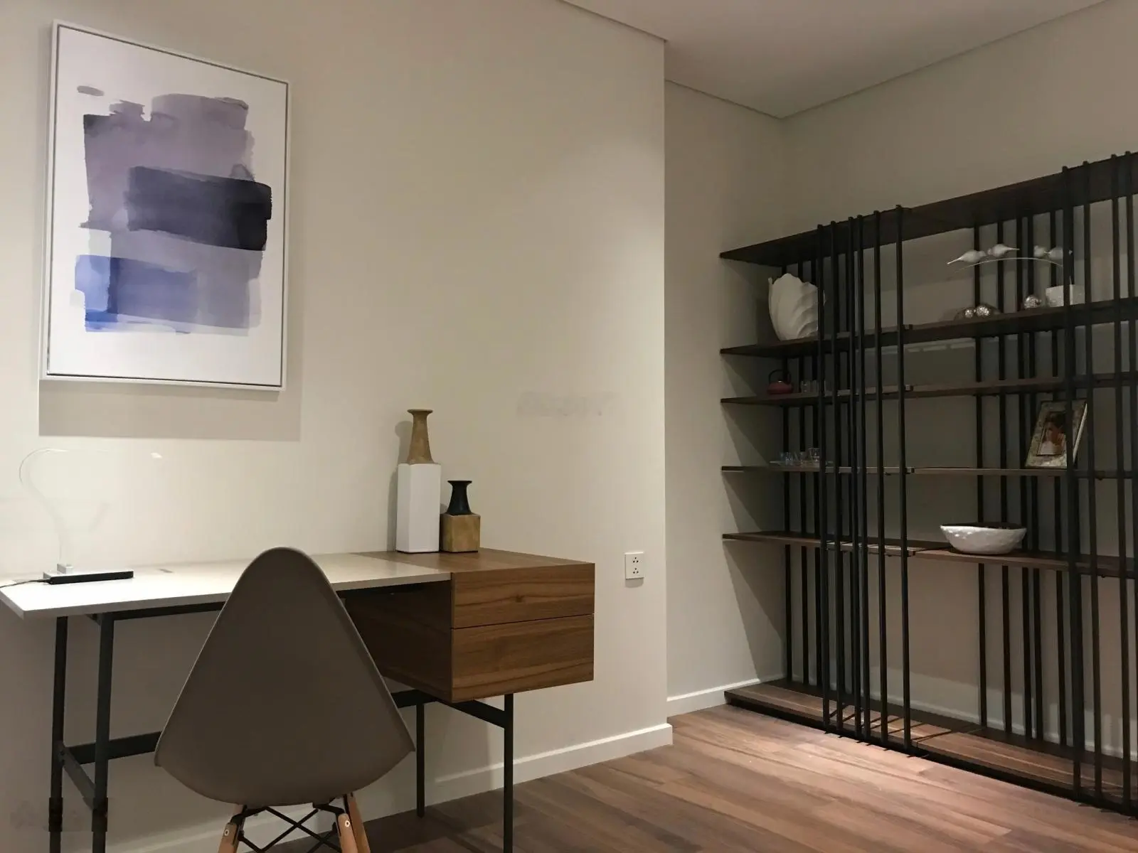 Bán căn hộ sân vườn 3PN tại Đảo Kim Cương. Tổng diện tích nhà và vườn 187m2. Giá bán chỉ 16.5 tỷ,