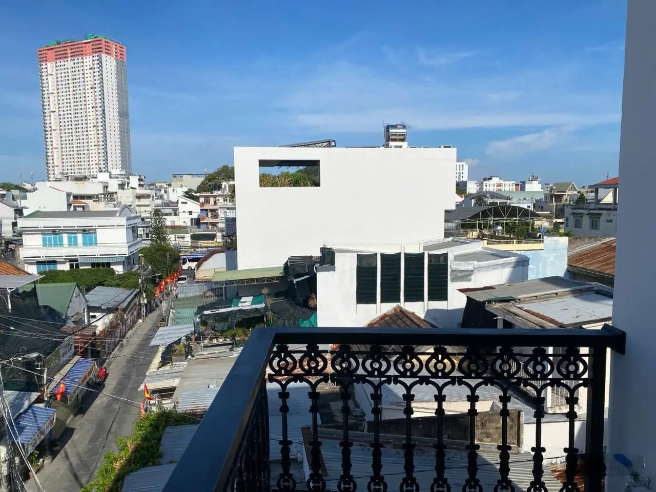 Gởi ae bán gúp 3 căn nhà mới đúc mới tinh mặt tiền đường mai an tiêm phường vĩnh phước hh 70tr/ căn